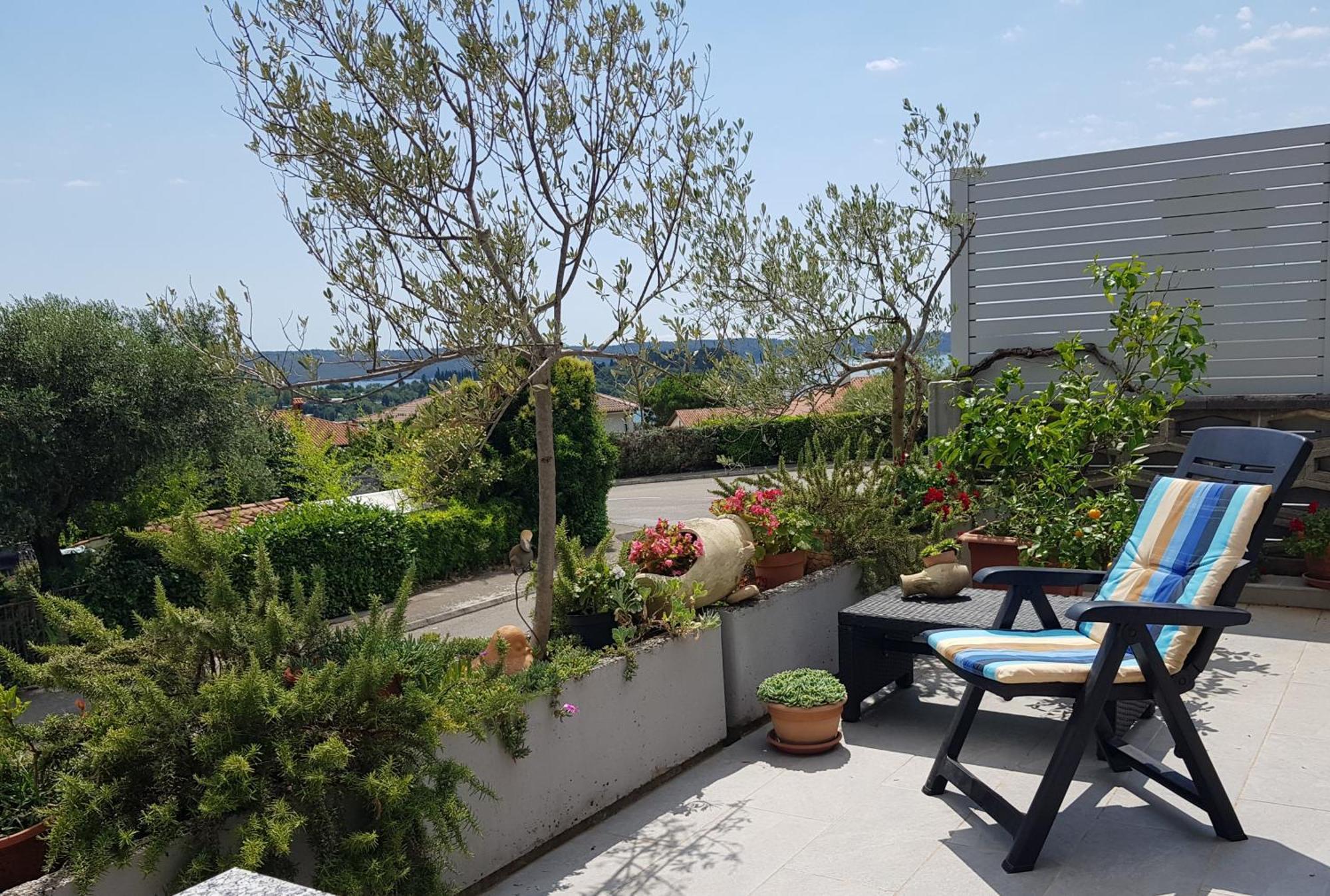 Tramontana Apartment Люция Екстериор снимка